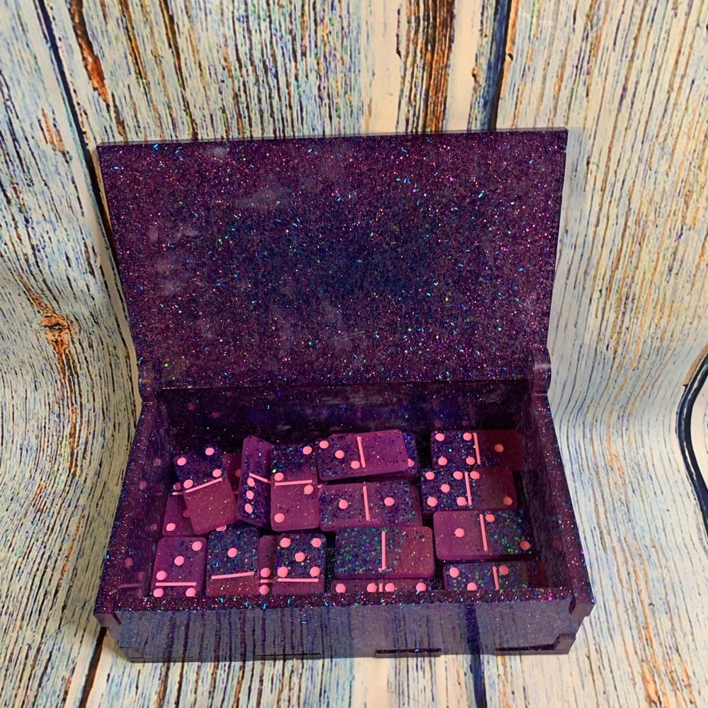 Resin dominos and matching box
